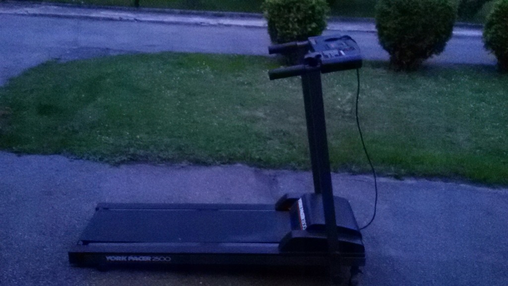 York pacer outlet 2500 treadmill