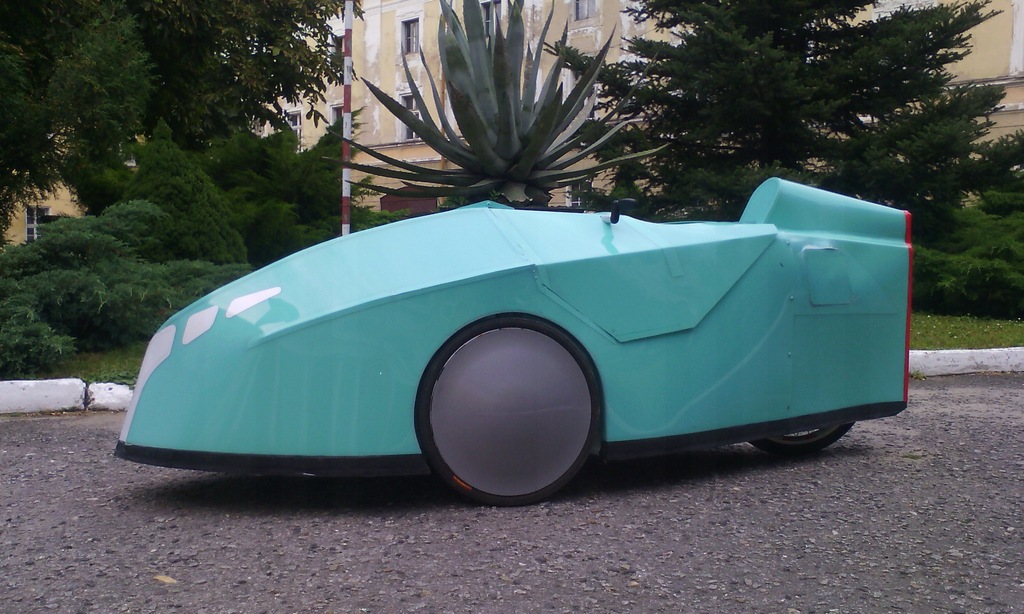 VELOMOBIL Velogic - trójkołowiec z obudową.