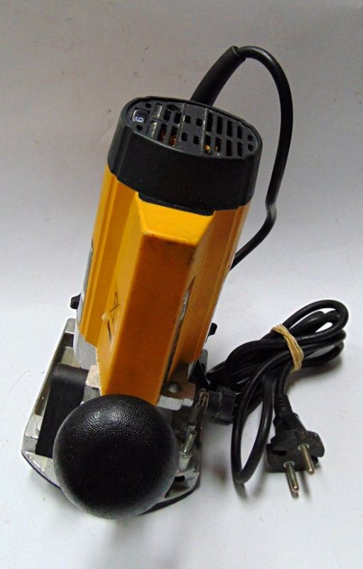 FREZARKA EINHELL BAVARIA BOF 850E - 7390080221 - oficjalne archiwum Allegro