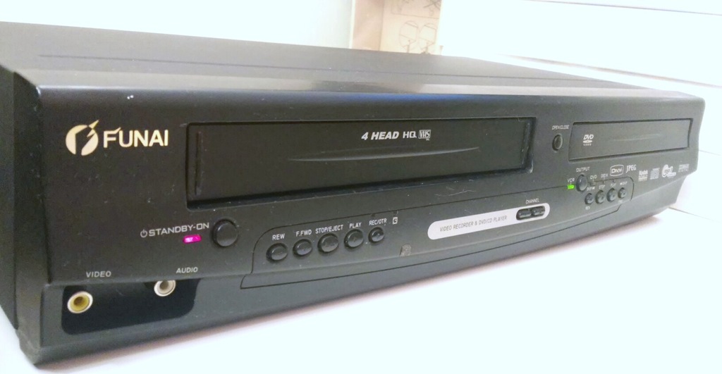COMBO VHS/DVD FUNAI D8A-M1000 DB_HI FI STEREO_DIVX