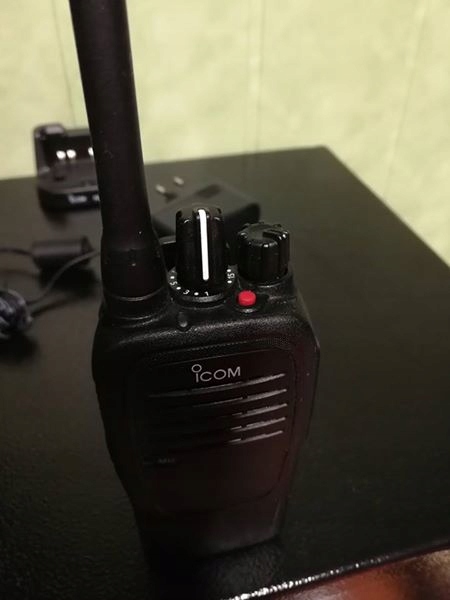 Radiotelefon IC-F1000 VHF - jak nowy
