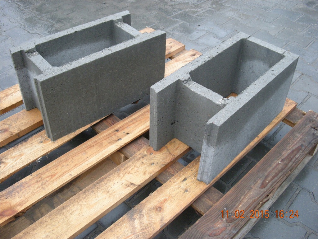 PUSTAK SZALUNKOWY 30x24x50 (zalewowy nie bloczek)
