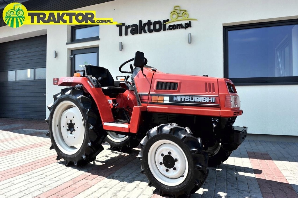 Mocny japoński traktorek MITSUBISHI MT20 4X4 20KM