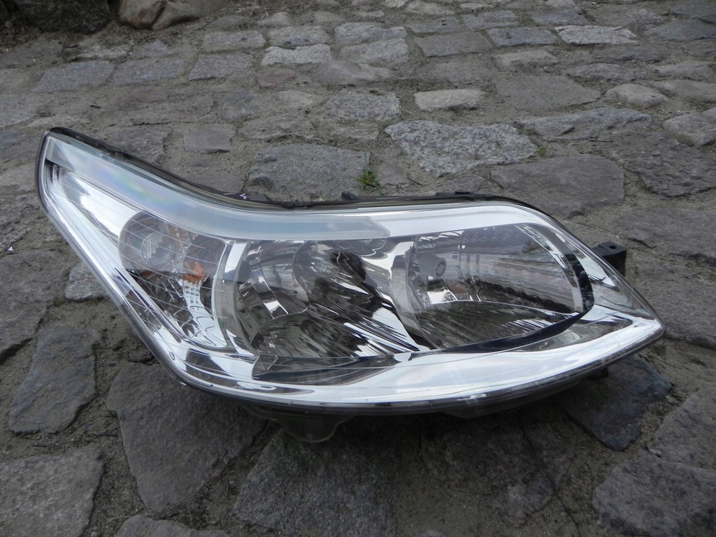 lampa reflektor citroen c4 prawy nie angielski