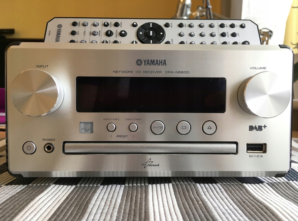 Amplituner Yamaha CRX-N560D SPOTIFY, DAB, AirPlay