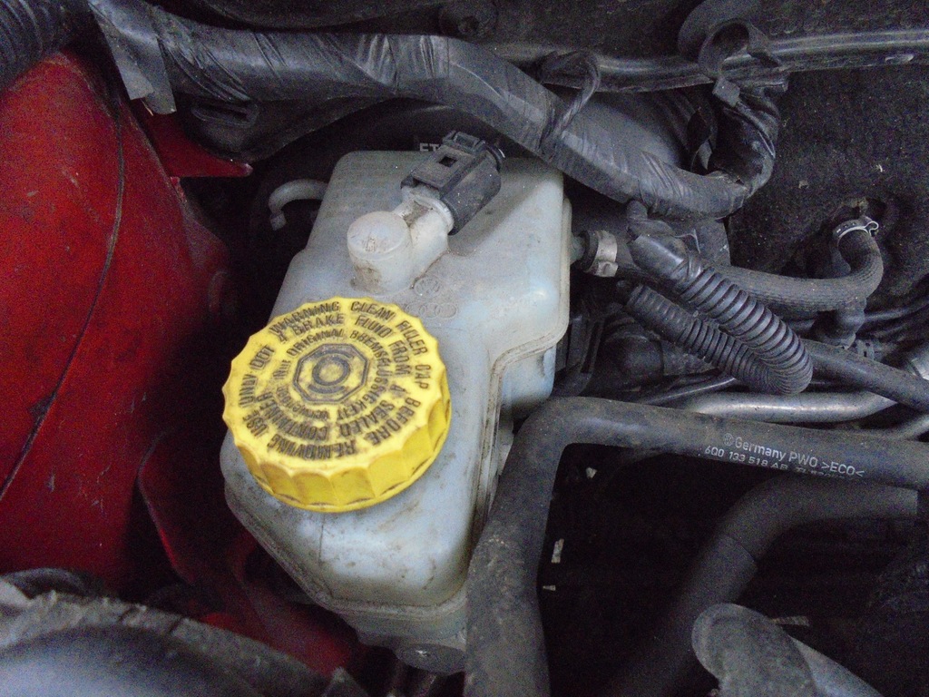 ZBIORNICZEK PŁYNU HAMULCOWEGO IBIZA III 6L 1.4 16V