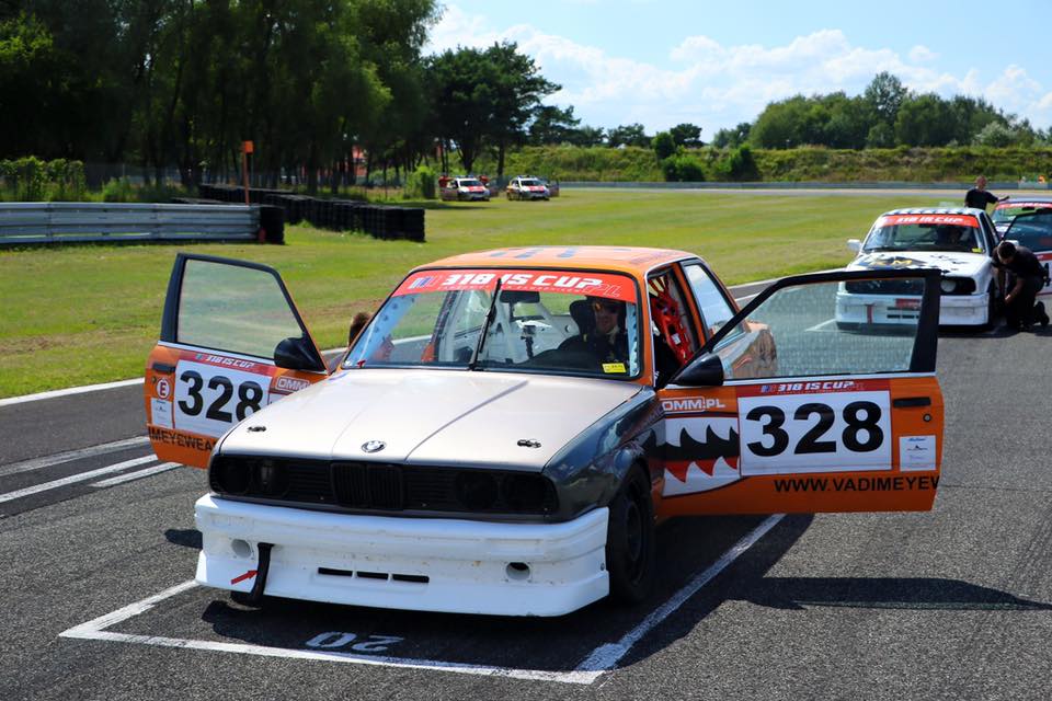 BMW ISCUP bolid na Puchar Polski top configuracja