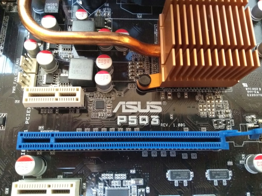 Asus p5q3 не запускается