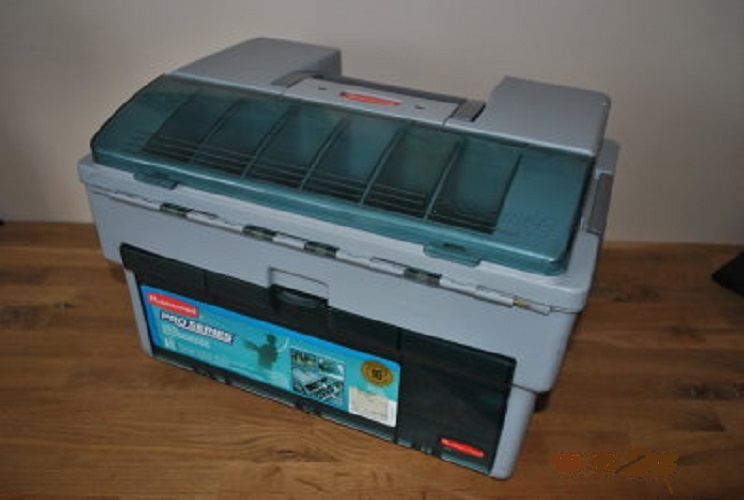 SKRZYNKA WĘDKARSKA - RUBBERMAID
