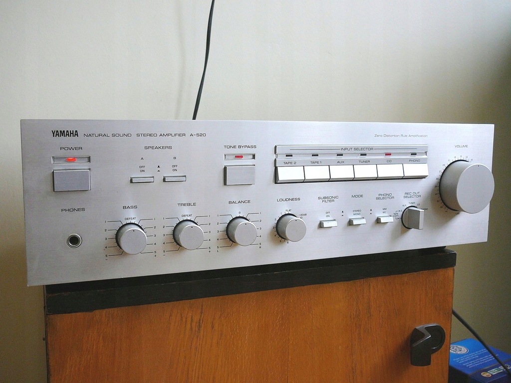 WZMACNIACZ YAMAHA A-520 RARYTAS