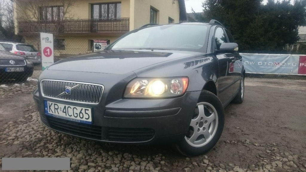 Volvo V50 1,8 Benzyna bezwypadek 2x koła zadbane