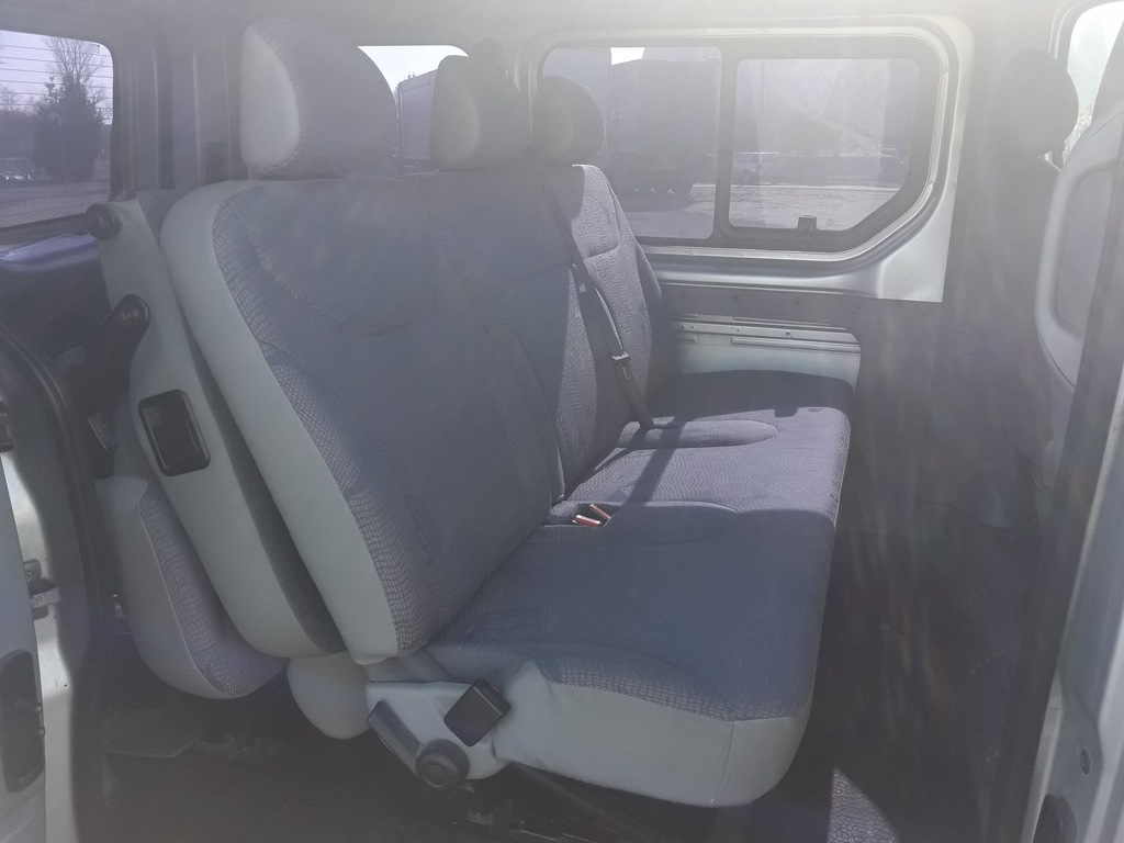 Renault trafic 8 osób