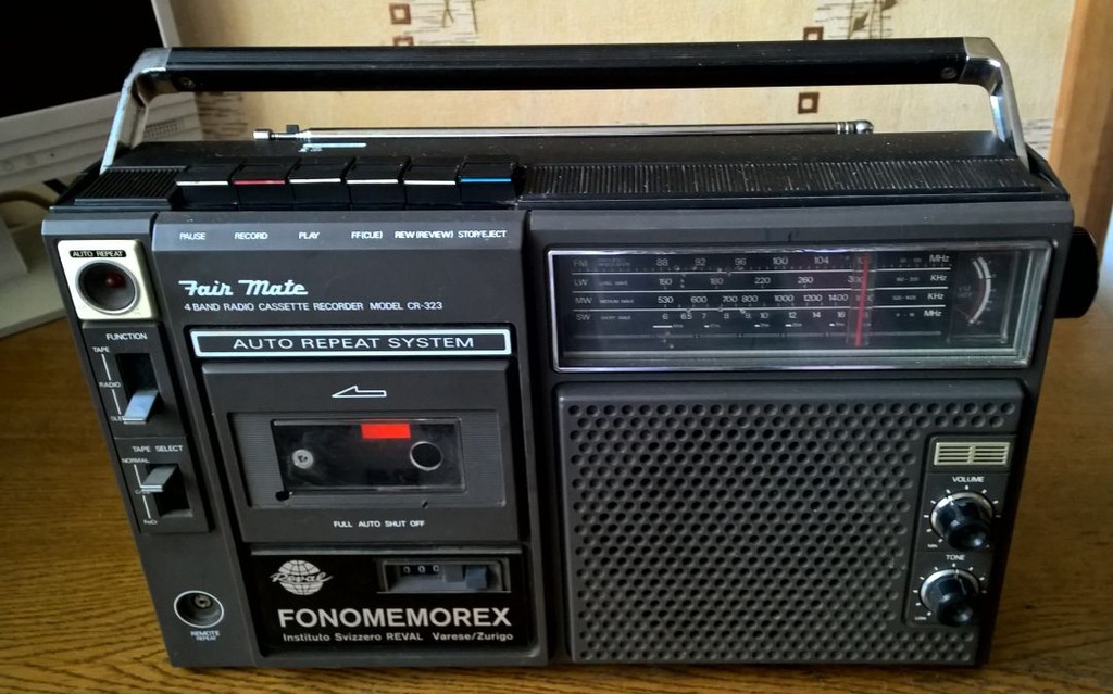 Japoński radiomagnetofon kasetowy PRL vintage