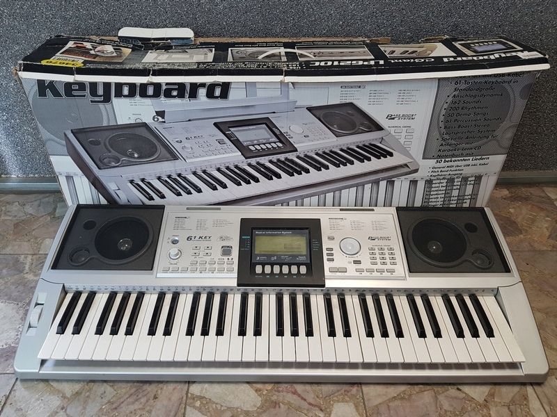 KEYBOARD INSTRUMENT KLAWISZOWY C.GIANT LP-6210C
