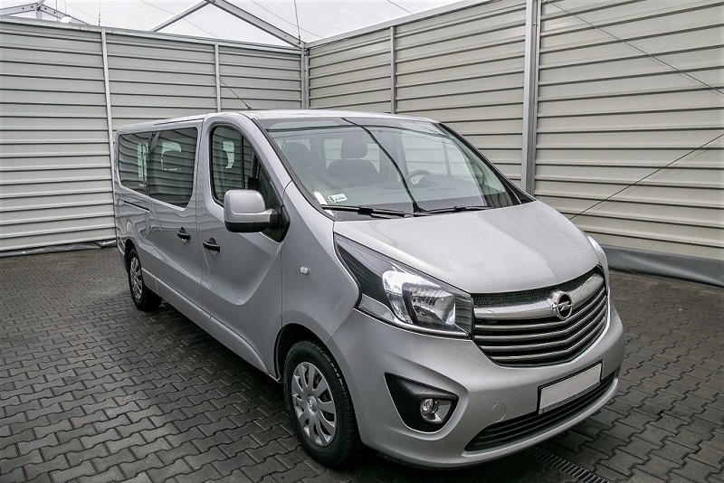 Opel vivaro обзор