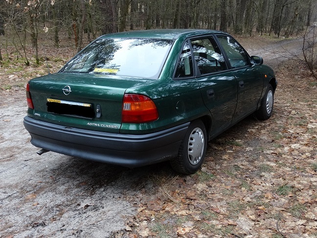 Opel Astra Classic 1,4 benzyna