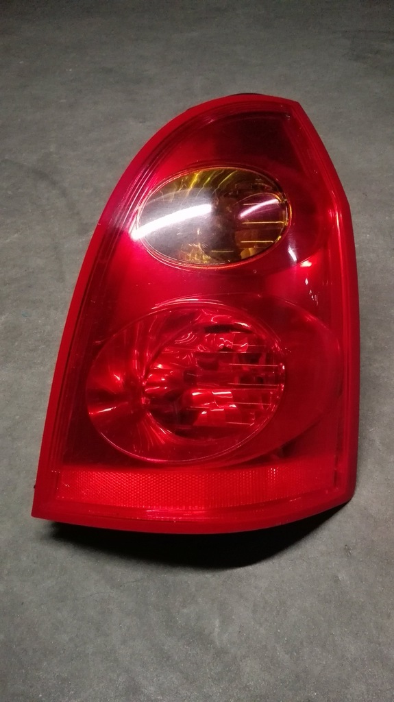 Lampa prawa tył Nissan Primera P12 Kombi 7045985415