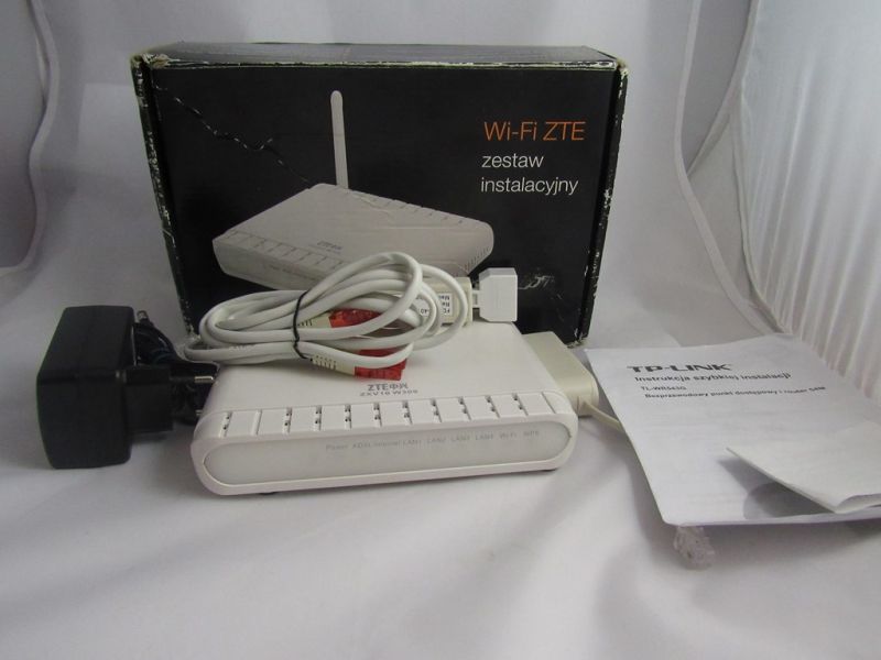 MODEM Z FUNKCJĄ ROUTER WIFI ZTE ZXV10 W300 KOMPLE