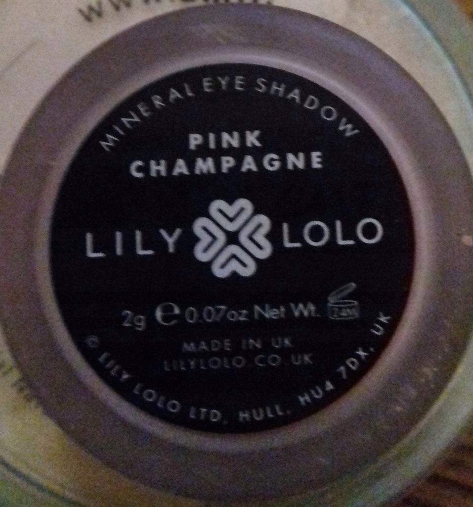 Cień mineralny Lily Lolo Pink Champagne