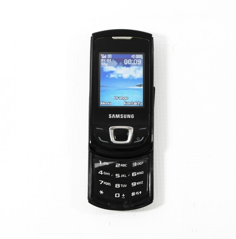 SAMSUNG GT-E255 KOMPLET BEZ SIMLOCKA