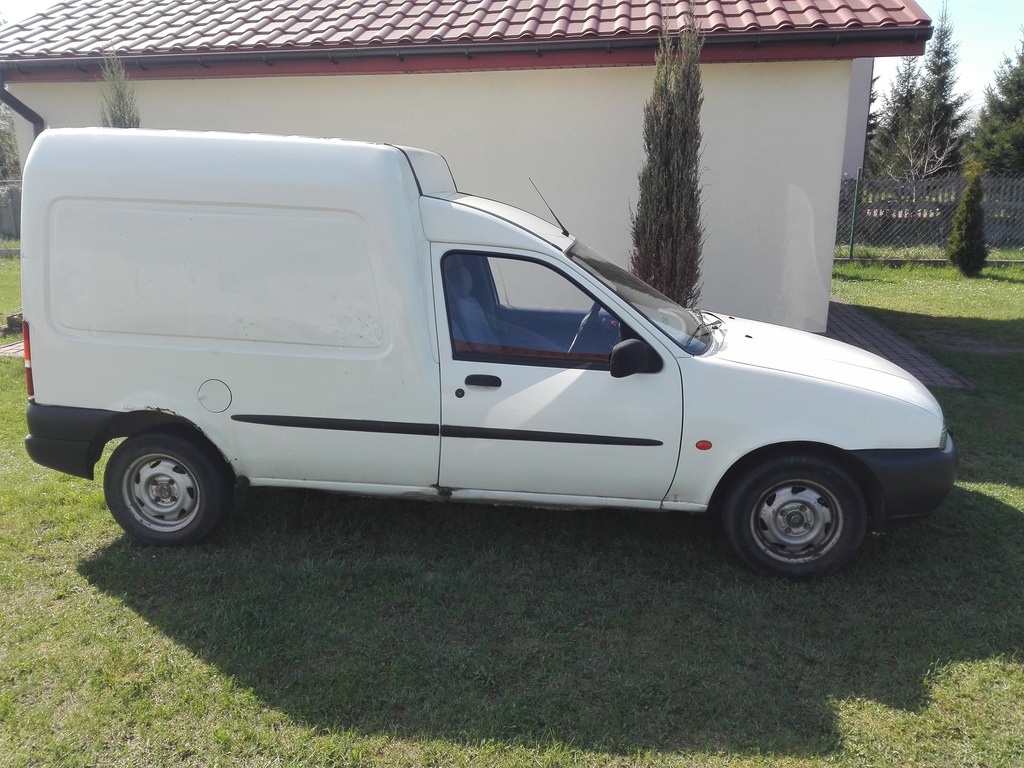 Ford Courier 1.8 D niezawodny
