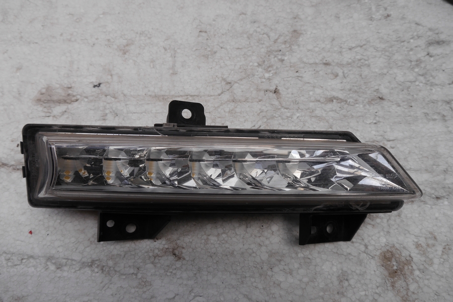 HALOGEN 045 PRAWY LED RENAULT MEGANE III LIFT 13-