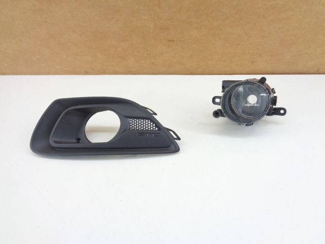 Opel Astra IV J GTC halogen lewy 13281270