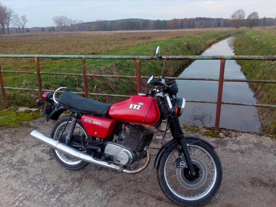 Mz etz 250,251,150,trophy