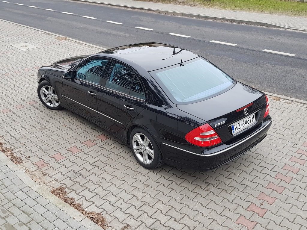 Mercedes-Benz w211 3.2 czarny W-wa