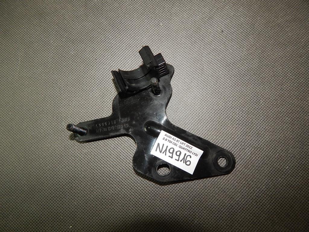 AUDI A5 8T HANDLE 8K0121313B