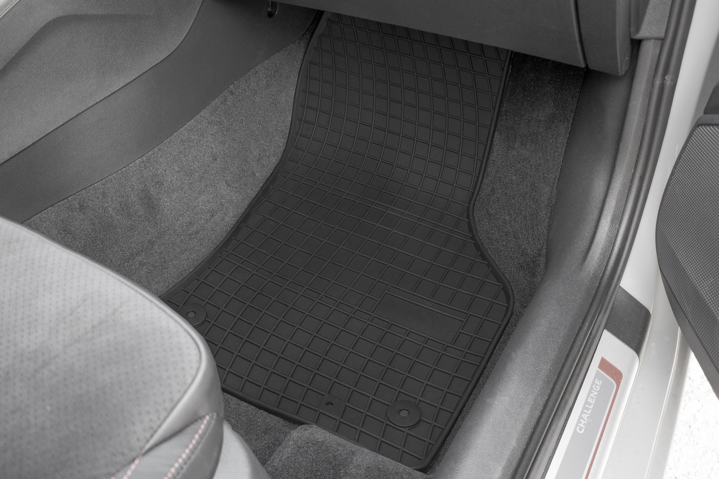 HYUNDAI IX35 20102015 RUBBER MATS PRISMAT