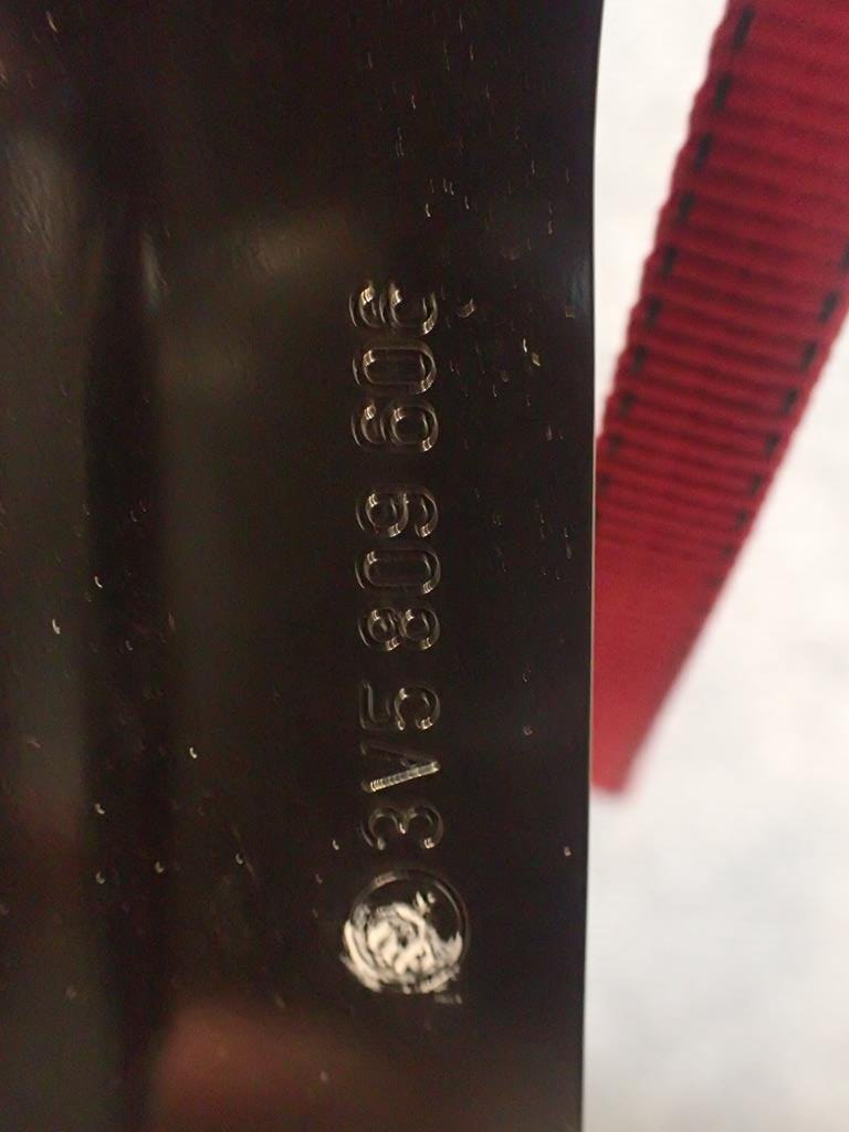 threshold pillar right SKODA SUPERB III 015