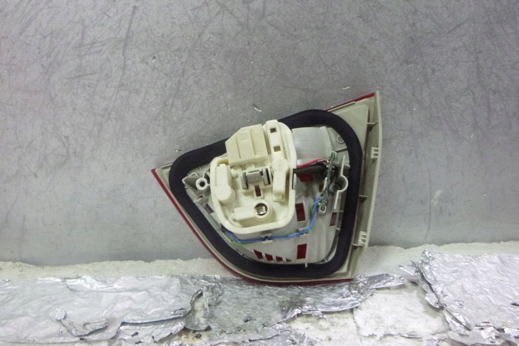 BMW E90 sedan LIFT 08- light rear rear part left