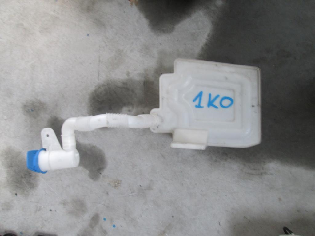 tank washer fluid tank VW Golf 5 V 1K0
