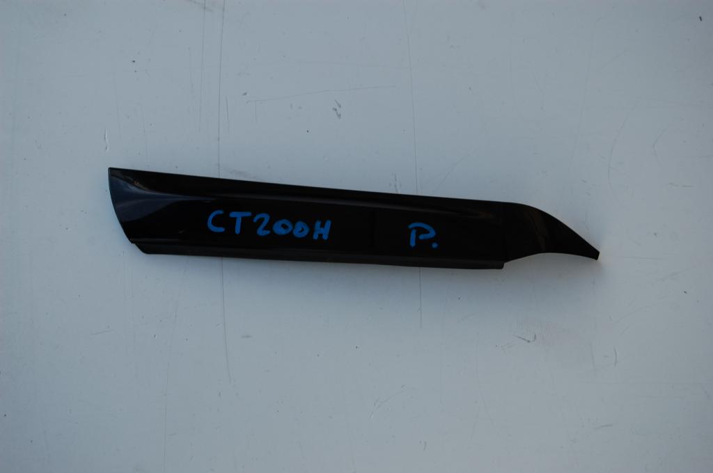 cap moulding rear right cover LEXUS CT200H