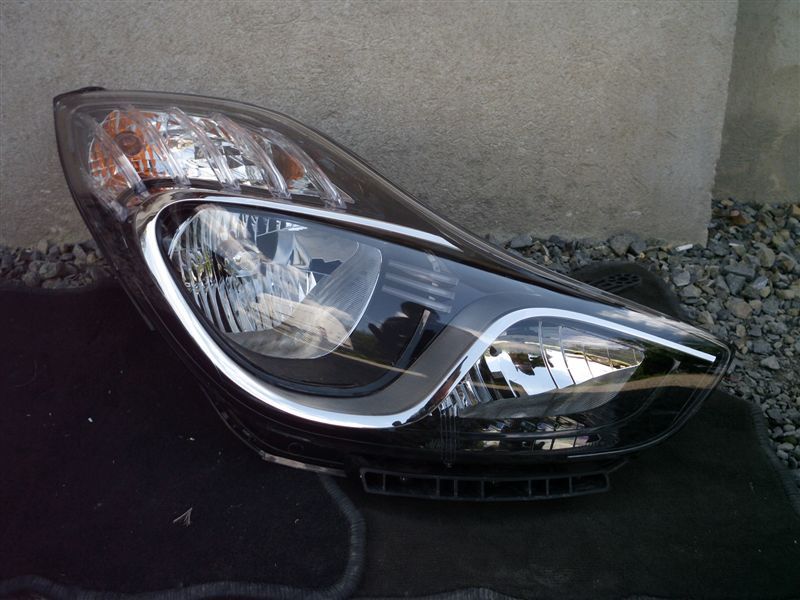 REFLEKTOR right HYUNDAI IX20 IX-20