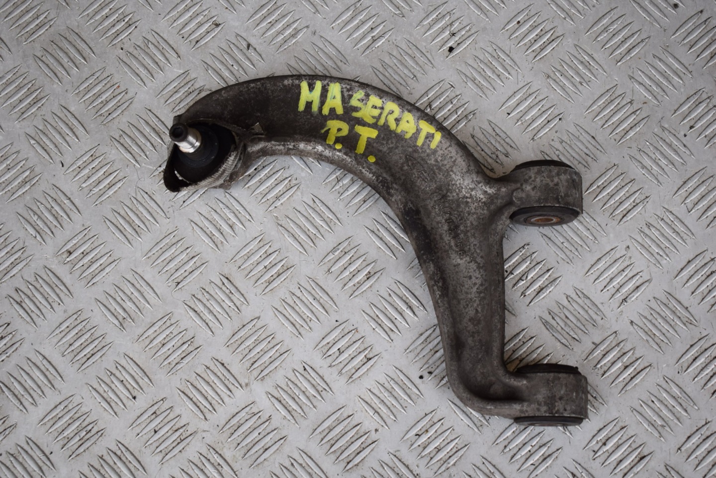 QUERLENKER RECHTS HECK HINTEN MASERATI QUATTROPORTE