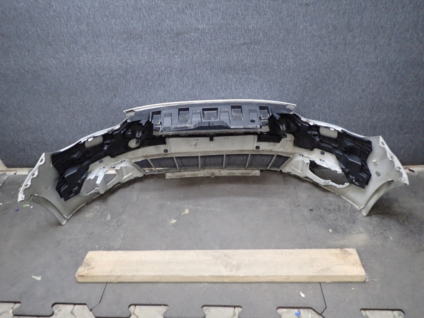 PARE CHOC AVANT FORD C MAX 15