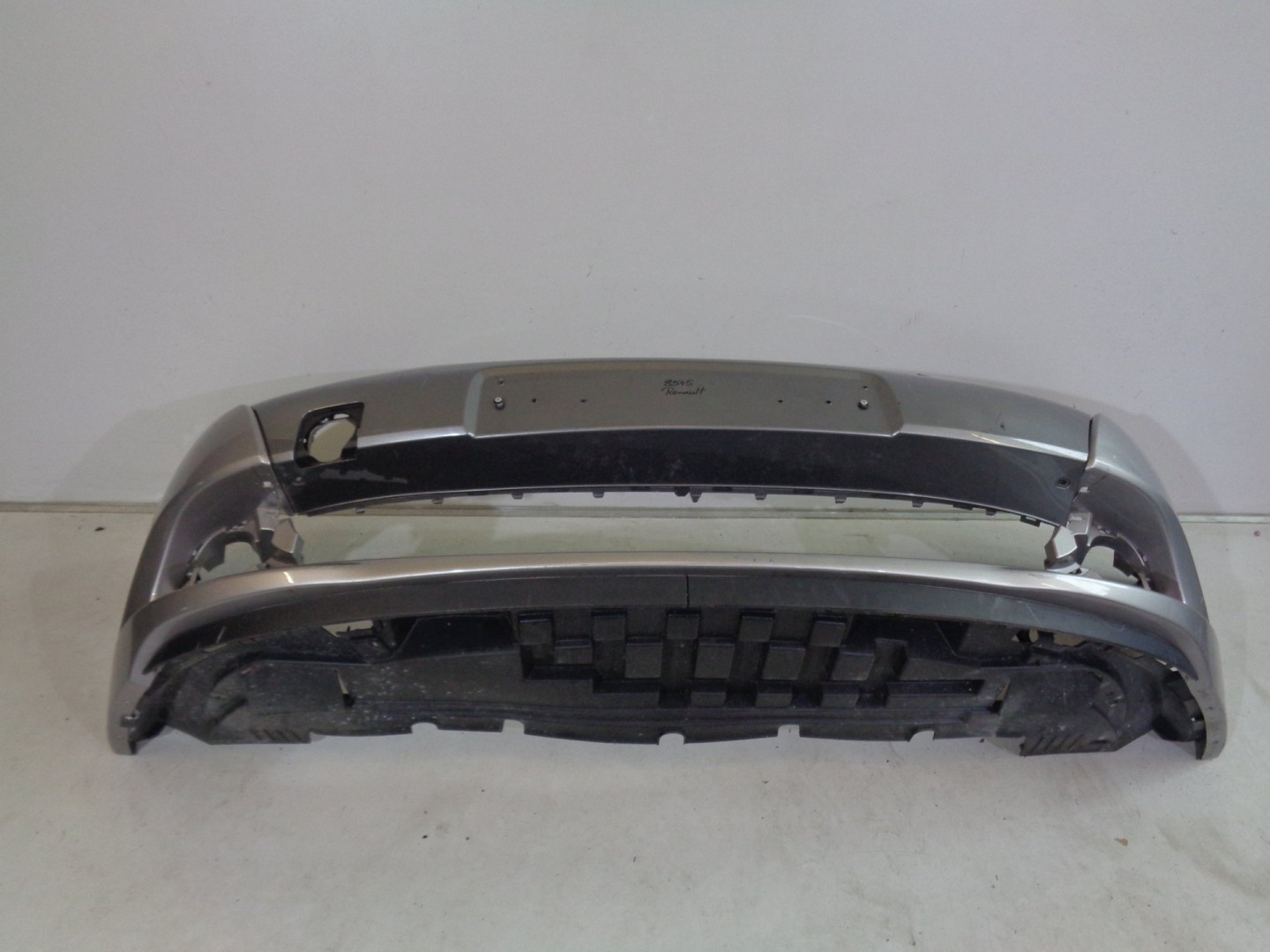 Paraurti anteriore RENAULT NR 8545