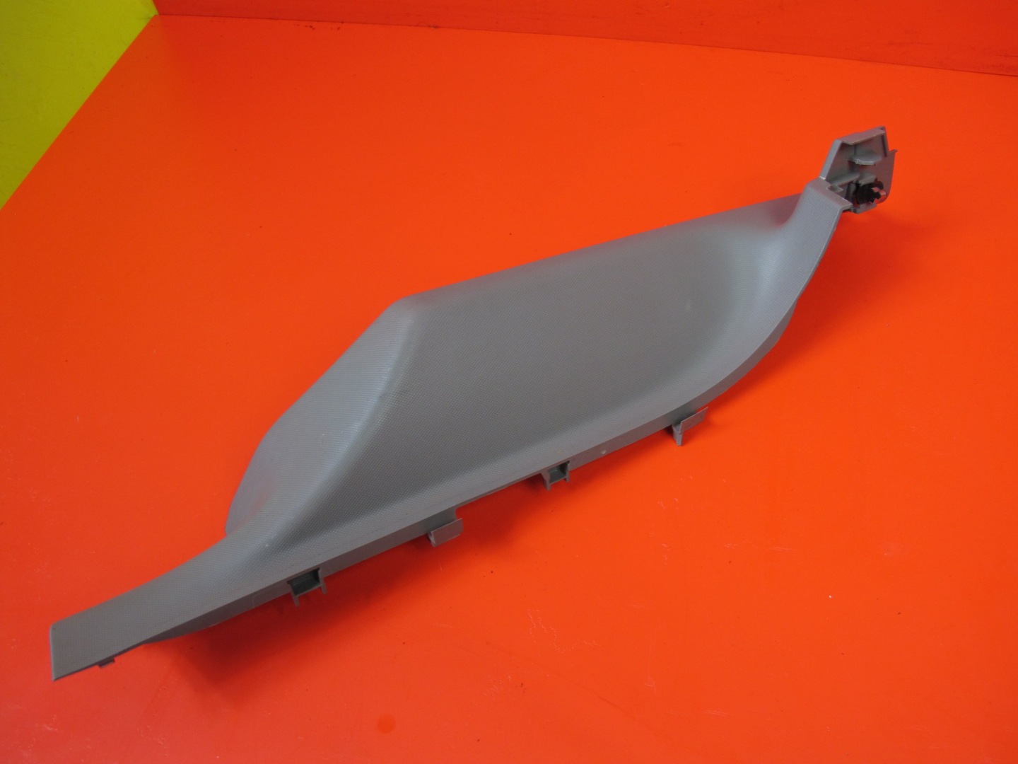 RENAULT ZOE cap cover of the threshold SLUPKA left