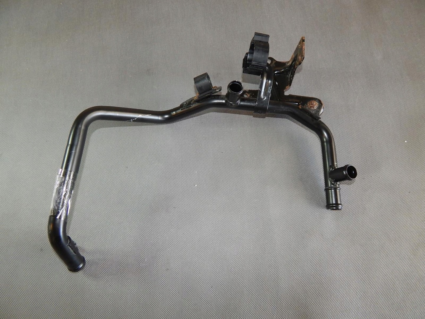 AUDI A3 8V bracket POMPY 5Q0121599J