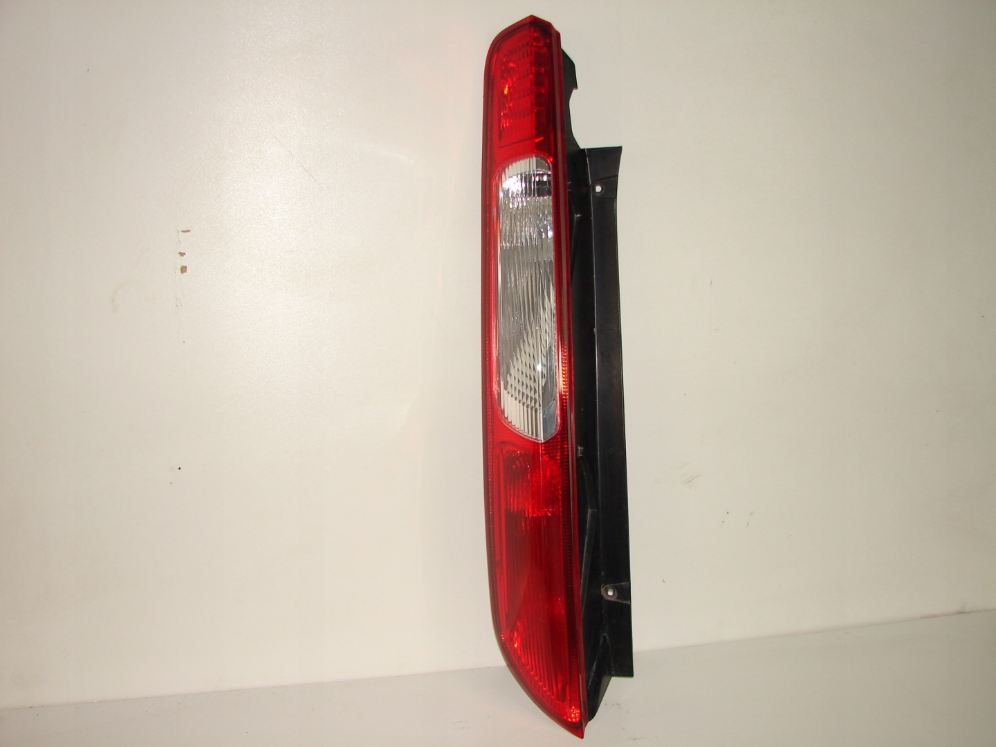 light rear rear part left FORD FOCUS II 04-08 HB