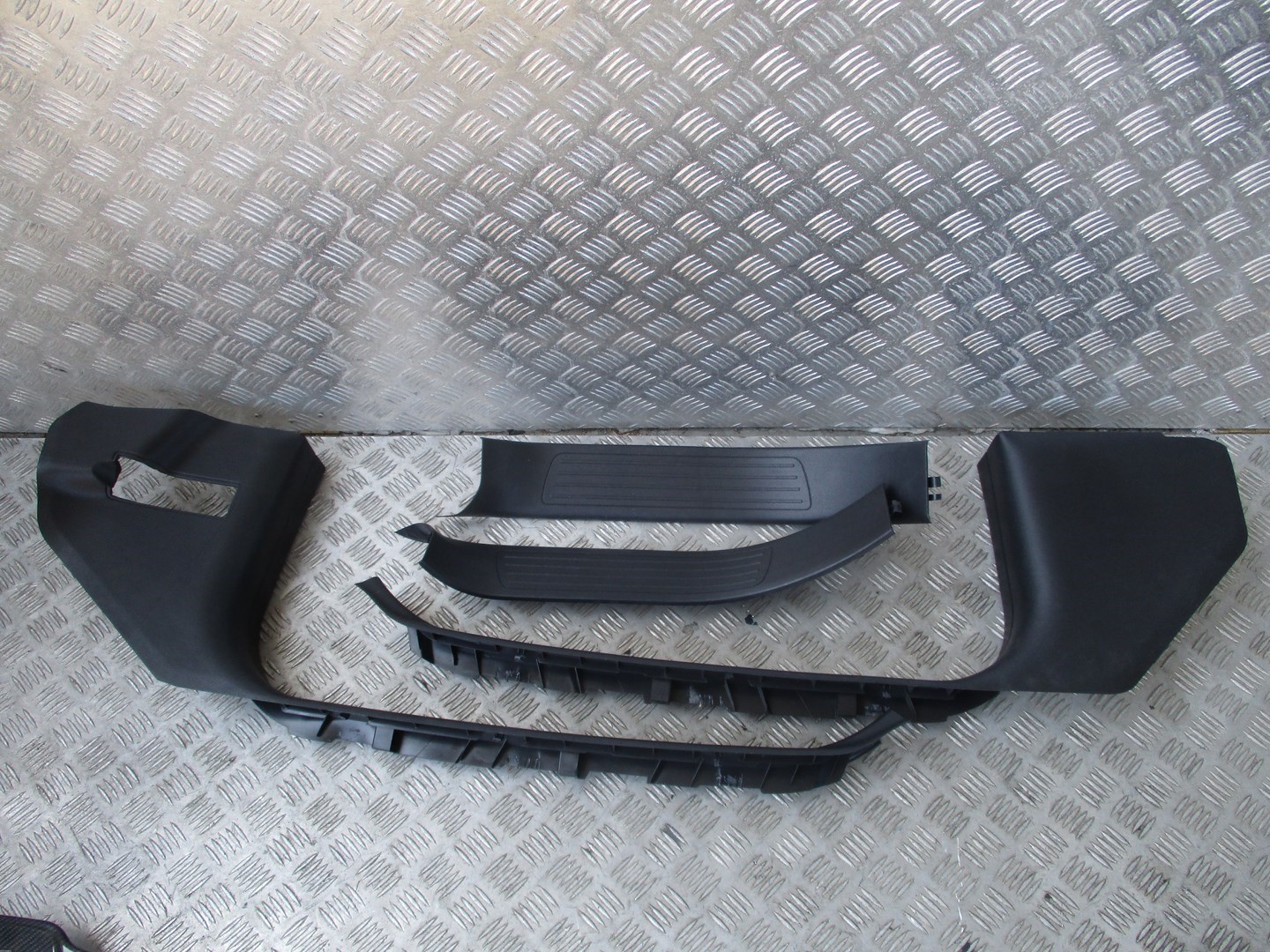 cap spoiler threshold wew MERCEDES ML166 2012r