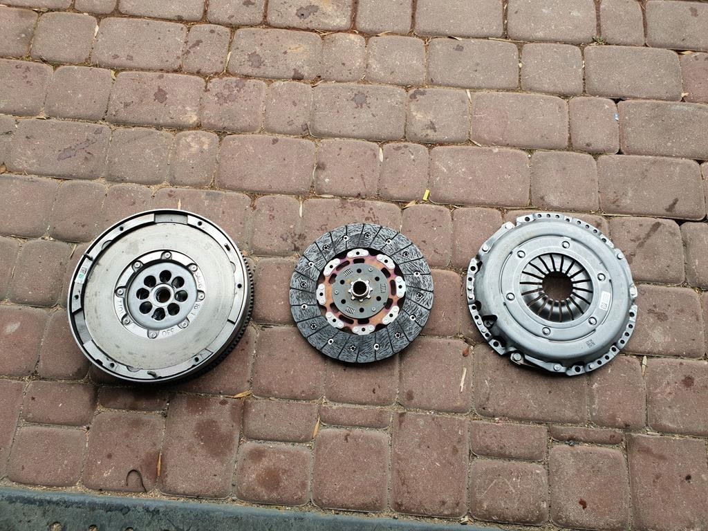 wheel flywheel clutch Opel Astra K V 55570175