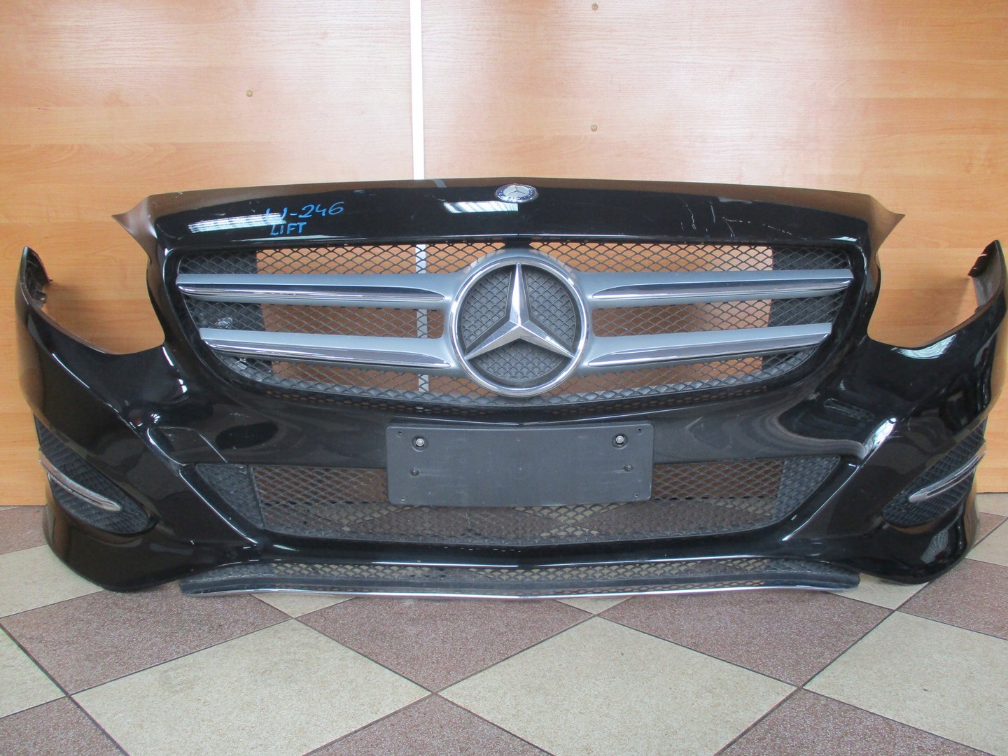 PARE CHOCS AVANT MERCEDES B-KLASA 246 LIFT