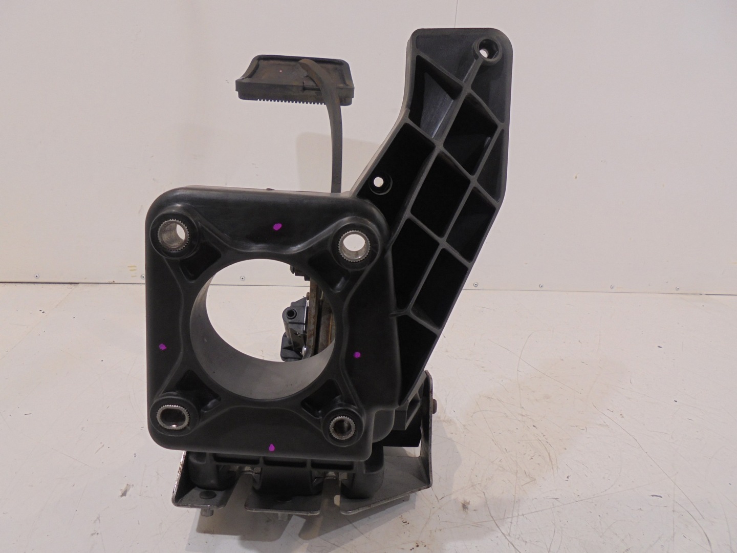 PEDAL brakes CHRYSLER PACIFICA