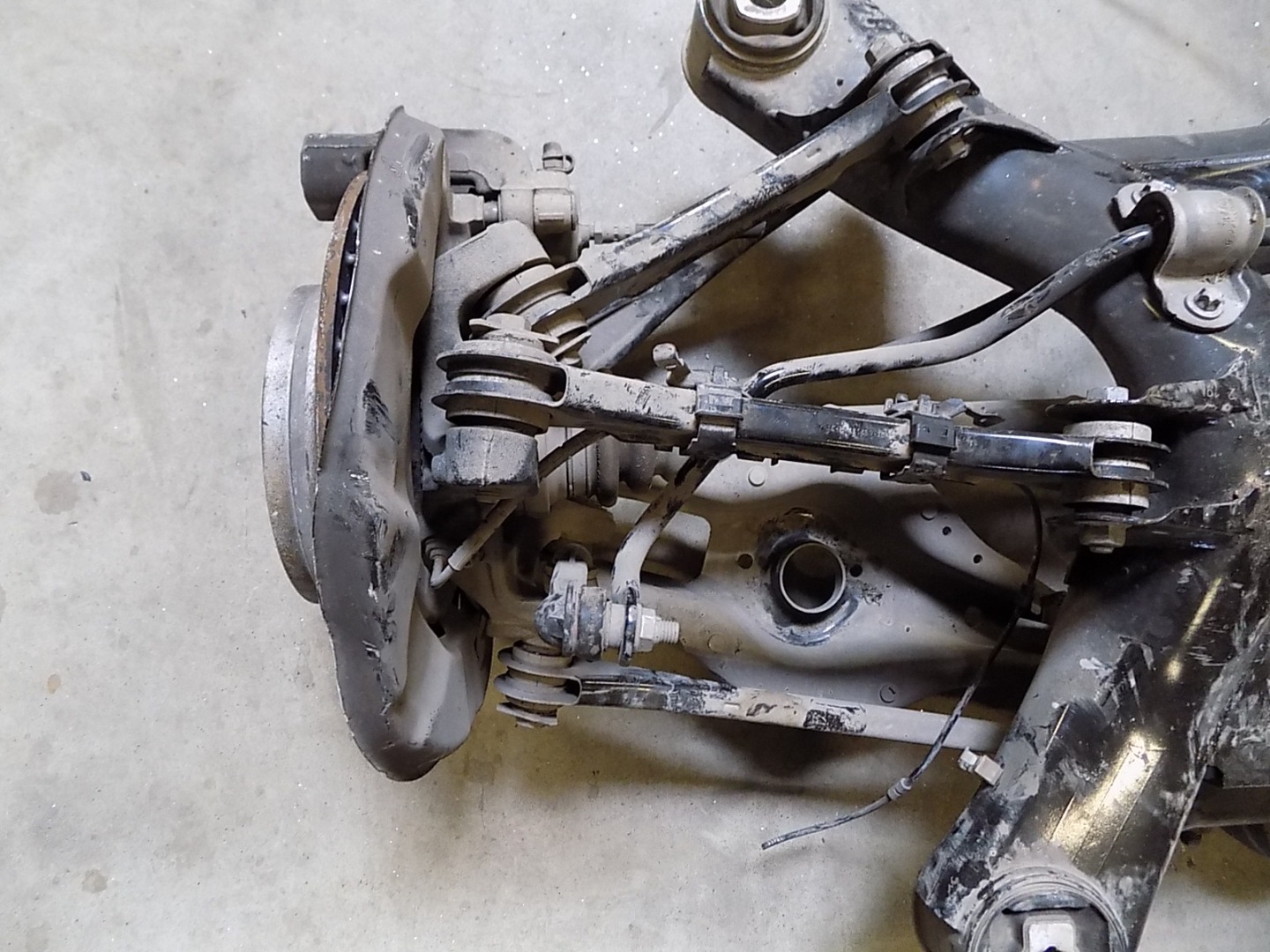 BMW F31 F30 sususpension rear. left right