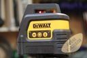 Laser 360 stupňov samonivelačný DeWalt DW0811 vodováha nivelačný STATIVE Presnosť merania (+/-) 5 mm