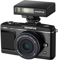 Fotoaparát Olympus telo  objektív čierny