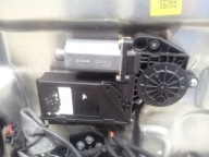 PODNOŚNIK SZYBY PRAWY TYŁ AUDI A8 D3 LONG 4E4